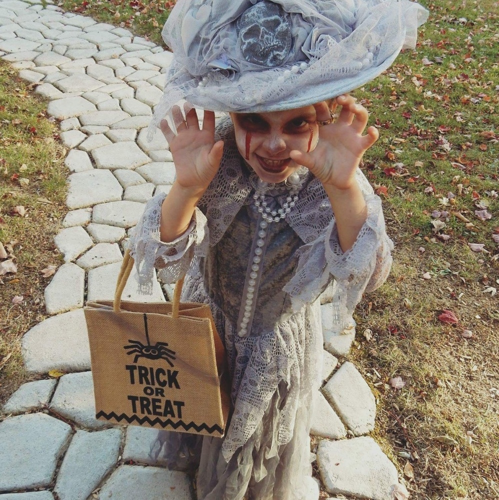 Girls Zombie Princess Dress w/ Matching Hat!